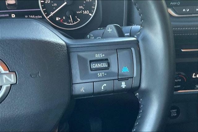 Used 2025 Nissan Rogue SV FWD image 12
