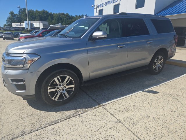 Used 2024 Ford Expedition Max Limited AWD/4WD image 5