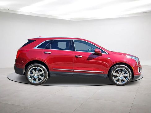 Used 2017 Cadillac XT5 Luxury w/ Driver Awareness Package FWD image 8