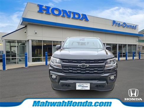 Used 2022 Chevrolet Colorado LT w/ Safety Package image 2