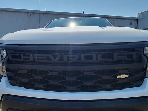 Used 2023 Chevrolet Silverado 1500 W/T w/ WT Value Package AWD/4WD image 14