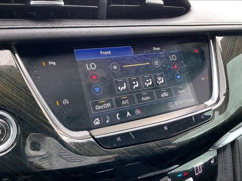 Used 2020 Cadillac XT6 Premium Luxury FWD image 26