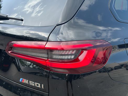 Used 2021 BMW X5 M50i w/ Executive Package AWD/4WD image 25
