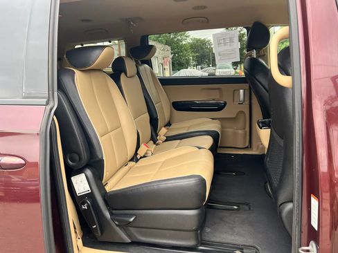 Used 2015 Kia Sedona EX FWD image 32