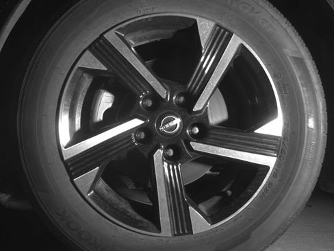 Used 2025 Nissan Sentra SV FWD image 16