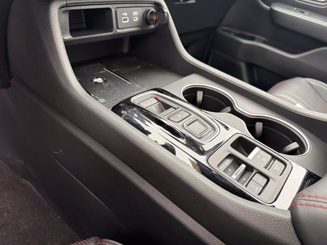 Used 2025 Honda Pilot Black Edition image 26