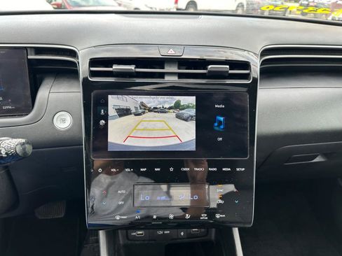 Used 2023 Hyundai Santa Cruz SEL Premium image 7