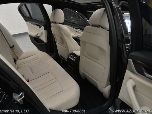 Used 2020 BMW 530i w/ M Sport Package RWD image 22