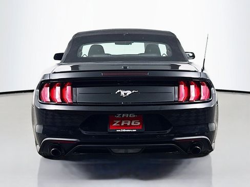 Used 2022 Ford Mustang Premium RWD image 5