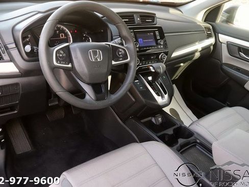 Used 2017 Honda CR-V LX image 12