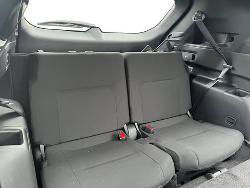 Used 2024 Mitsubishi Outlander ES image 18