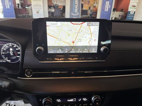 Used 2024 Mitsubishi Outlander SE Black Edition image 15