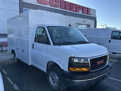 New 2025 GMC Savana 3500 w/ Power Convenience Package