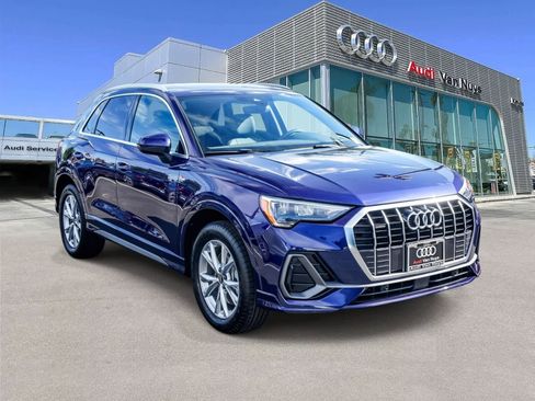 Used 2022 Audi Q3 2.0T Premium w/ Convenience Package image 5