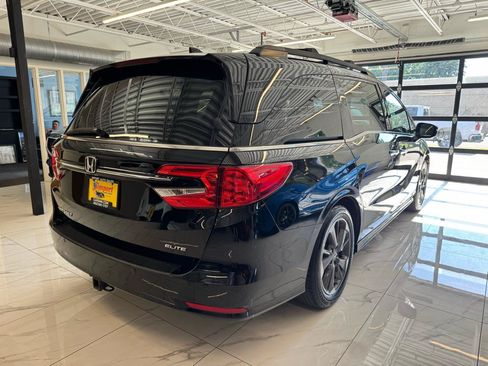 Used 2022 Honda Odyssey Elite image 5