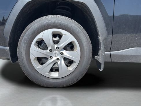 Used 2025 Toyota RAV4 LE FWD image 5