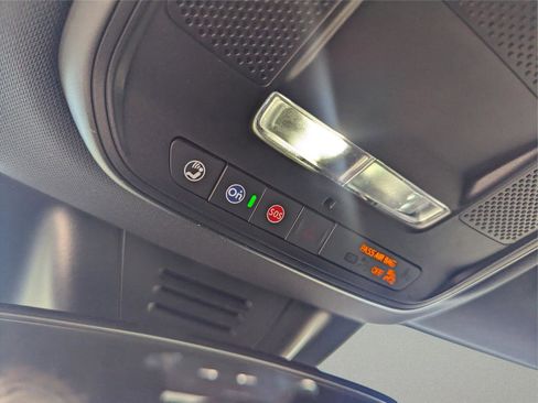 New 2026 Chevrolet Equinox EV LT image 21