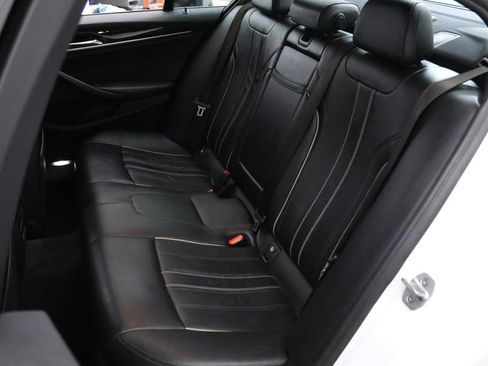 Used 2018 BMW 540i RWD image 10