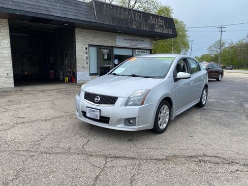Used 2012 Nissan Sentra 2.0 SR FWD image 3