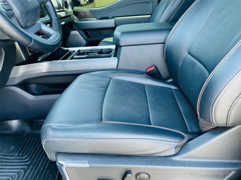 Used 2024 Ford F250 Lariat w/ Sport Appearance Package AWD/4WD image 7
