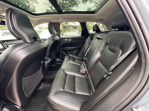 Used 2024 Volvo XC60 B5 Core w/ Climate Package AWD/4WD image 21