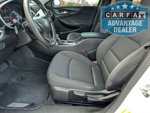 Used 2025 Chevrolet Malibu LS FWD image 13