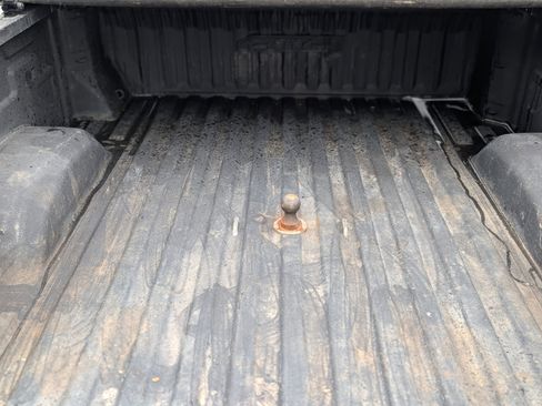 Used 2022 GMC Sierra 2500 AT4 w/ Snow Plow Prep/Camper Package image 37