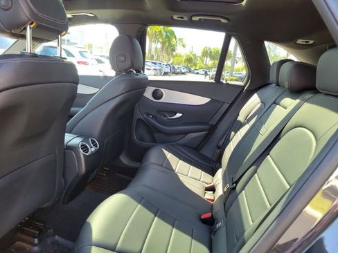 Used 2022 Mercedes-Benz GLC 300 image 12