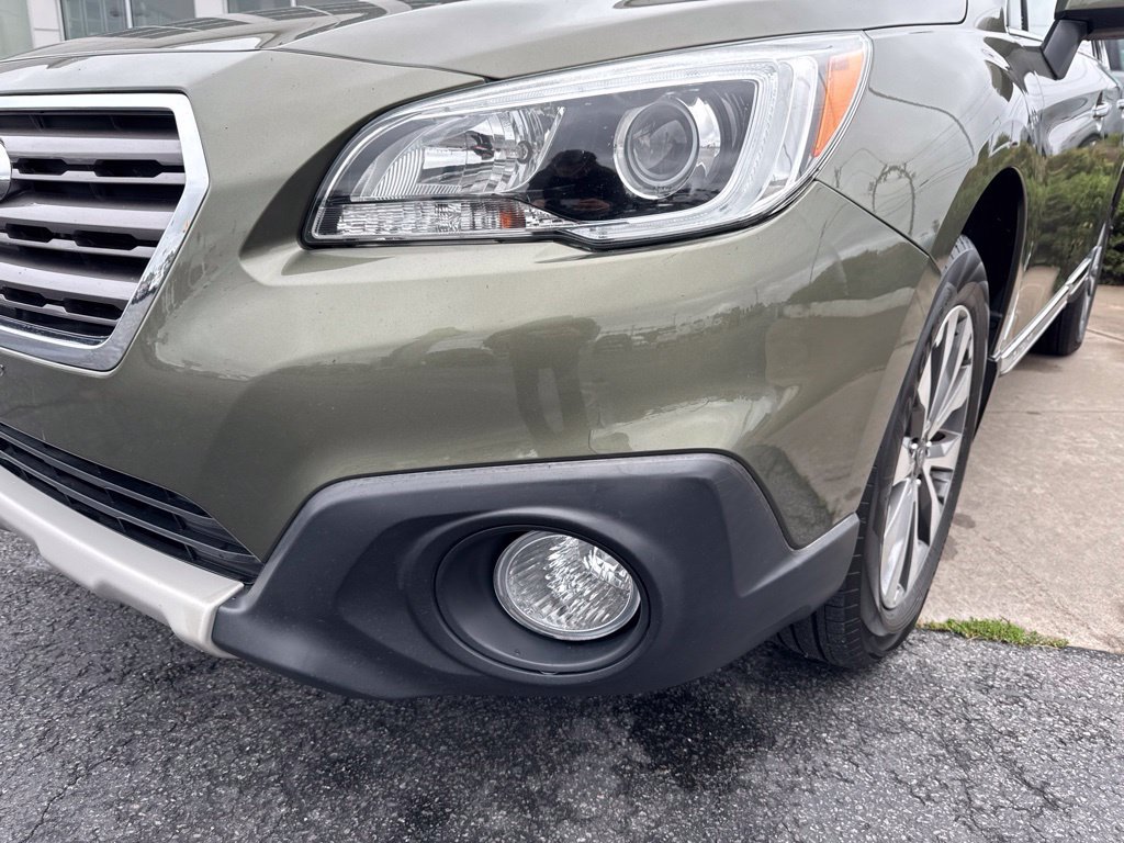 Used 2017 Subaru Outback 3.6R Touring AWD/4WD image 10