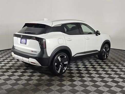 New 2025 Nissan Kicks SR w/ SR Premium Package image 3