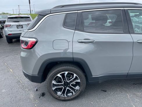 Used 2023 Jeep Compass Limited AWD/4WD image 33