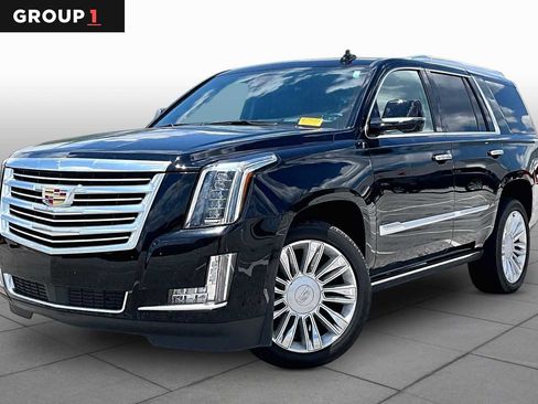 Used 2020 Cadillac Escalade Platinum RWD image 1