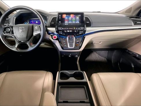 Used 2023 Honda Odyssey Touring image 18