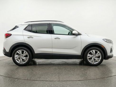 Used 2025 Buick Encore GX Preferred image 11