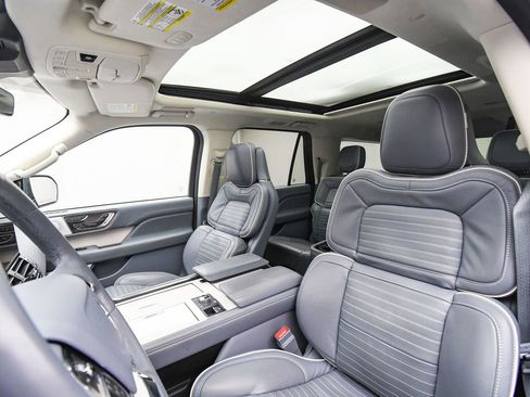 Used 2024 Lincoln Navigator L Black Label image 56