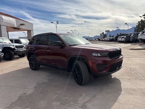 New 2025 Jeep Grand Cherokee Altitude RWD image 3