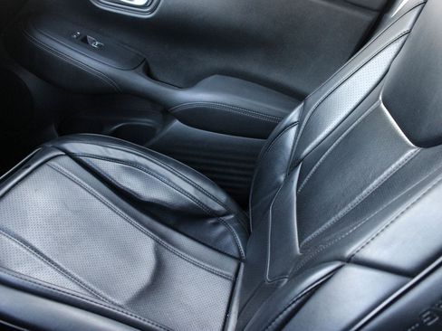 Used 2025 Honda HR-V EX-L image 19