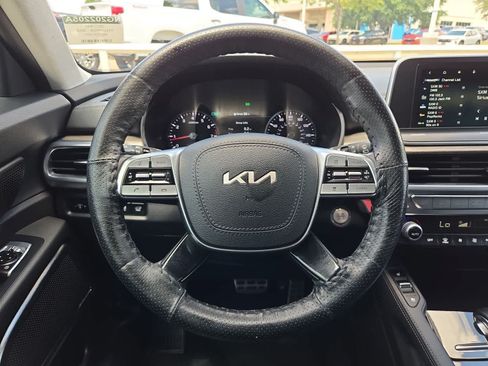 Used 2022 Kia Telluride SX w/ SX Prestige Package AWD/4WD image 22