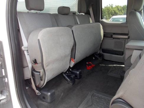 Used 2020 Ford F150 XLT image 27