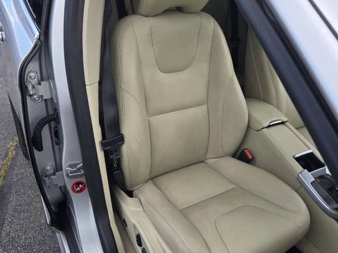 Used 2016 Volvo XC60 T5 Premier image 43