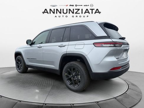 New 2026 Jeep Grand Cherokee Altitude AWD/4WD image 3