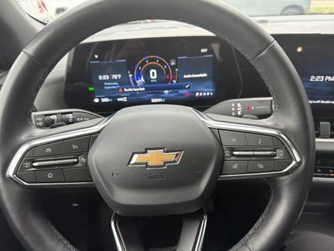 Used 2026 Chevrolet Equinox LT AWD/4WD image 37