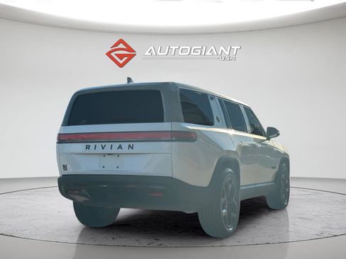 Used 2022 Rivian R1S Adventure image 12