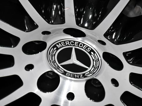 Used 2023 Mercedes-Benz GLC 300 4MATIC Coupe image 89