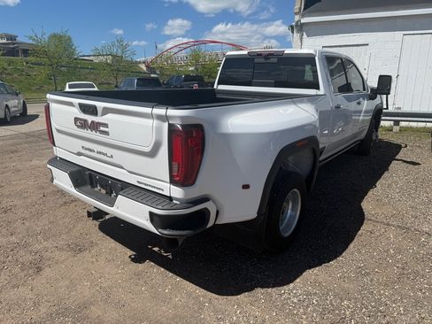 Used 2023 GMC Sierra 3500 Denali w/ Denali Ultimate Package AWD/4WD image 3