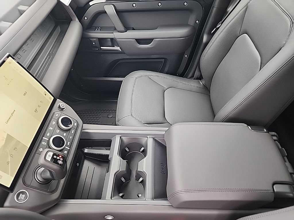New 2026 Land Rover Defender 110 X-Dynamic SE AWD/4WD image 11