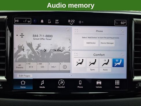 Used 2023 Chrysler Pacifica Touring-L image 19