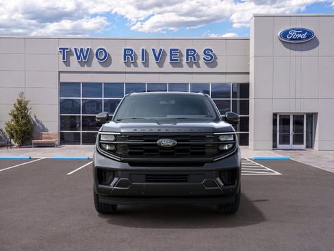 New 2027 Ford Expedition Platinum AWD/4WD image 3
