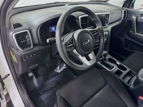 Used 2021 Kia Sportage LX w/ LX AWD Popular Package image 17