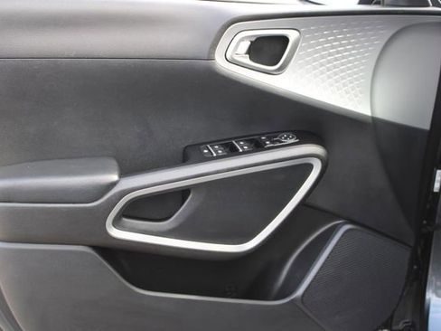 Used 2020 Kia Soul X-Line image 11